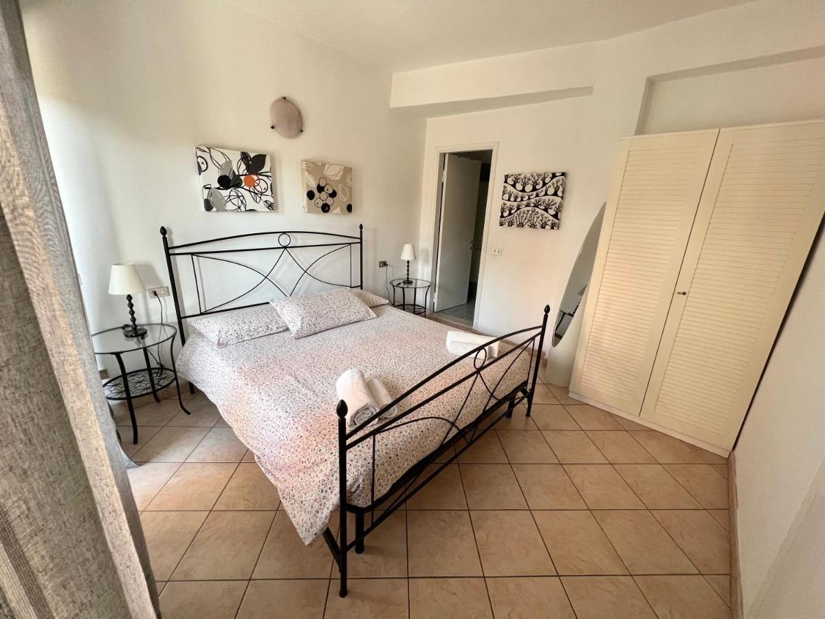 Borgo Antico Apartments ตอสโกลาโน มาแดร์โน ภายนอก รูปภาพ