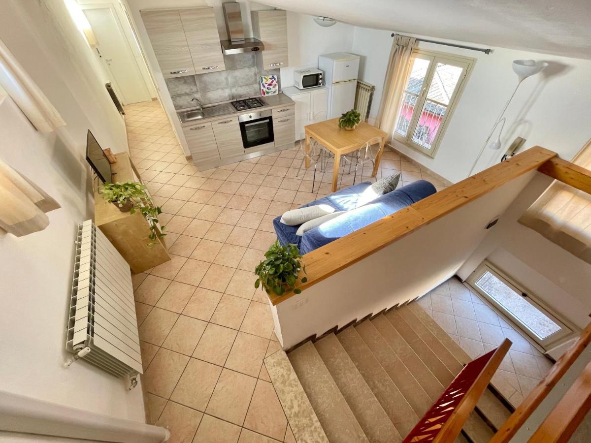 Borgo Antico Apartments ตอสโกลาโน มาแดร์โน ภายนอก รูปภาพ