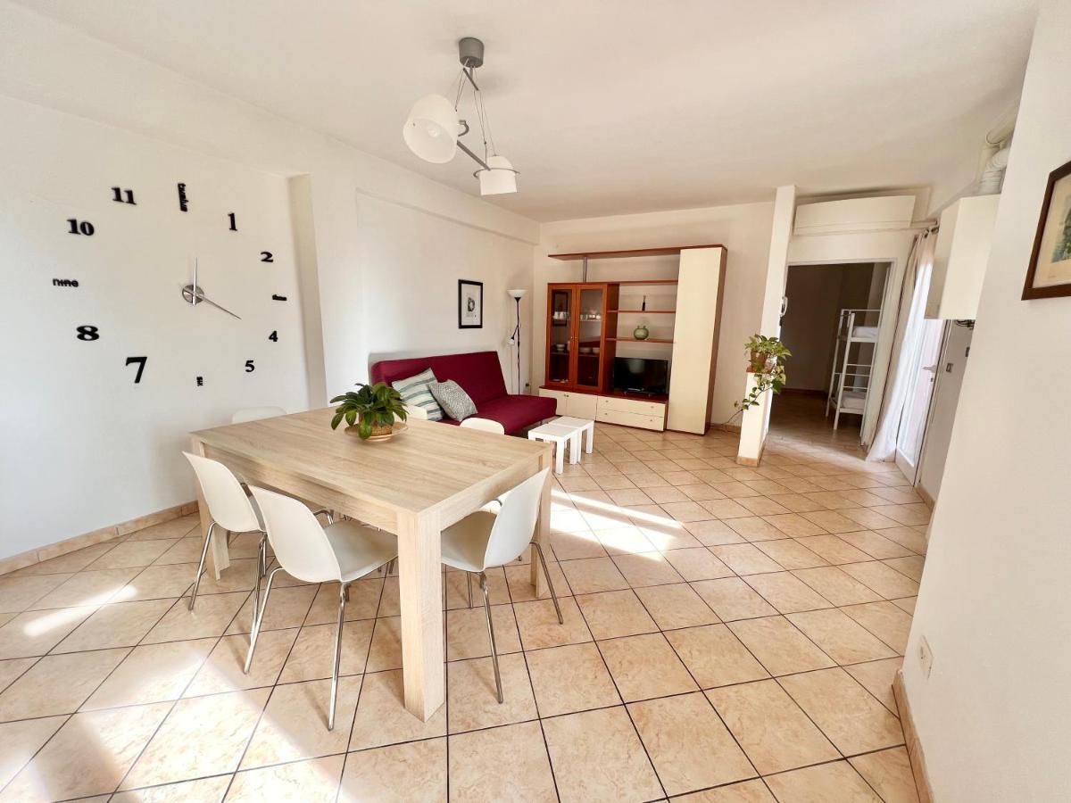Borgo Antico Apartments ตอสโกลาโน มาแดร์โน ภายนอก รูปภาพ