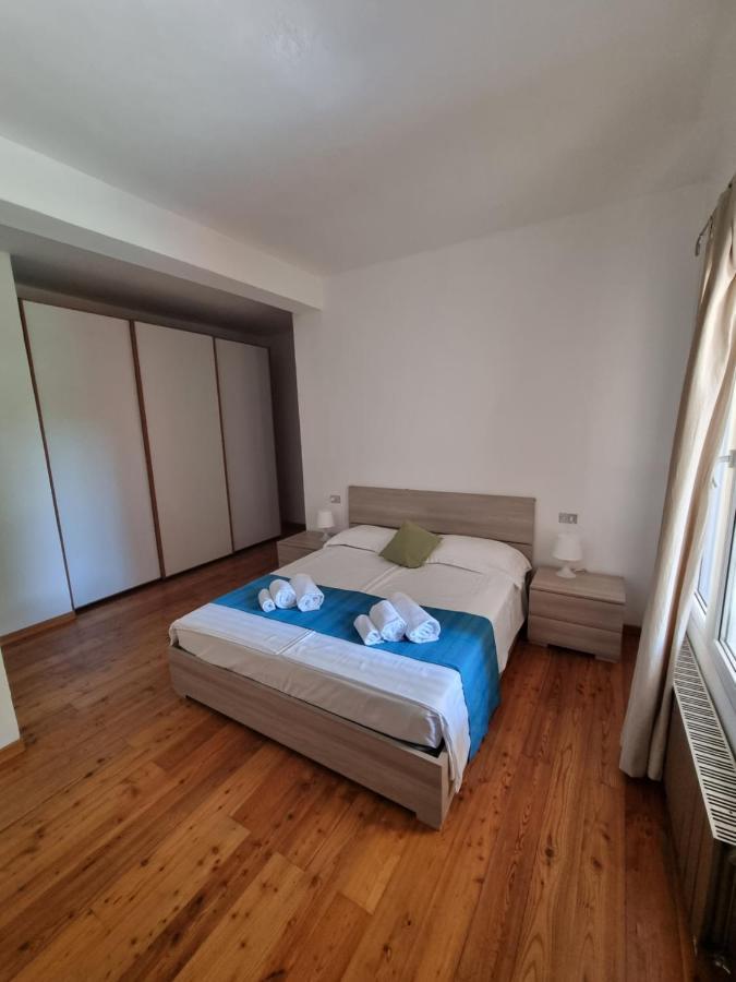 Borgo Antico Apartments ตอสโกลาโน มาแดร์โน ภายนอก รูปภาพ